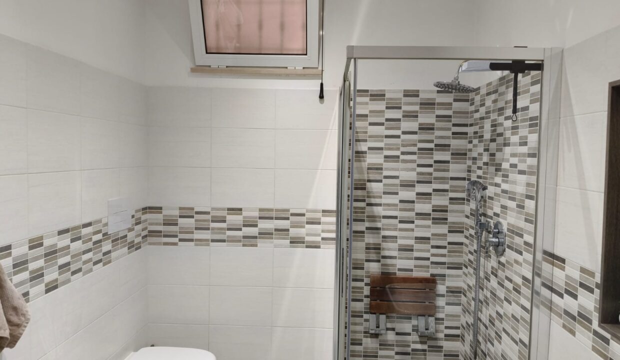 WhatsApp Image 2025-10-06 at 09.07.33